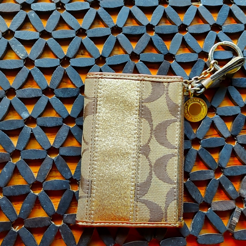 Coach coin holder